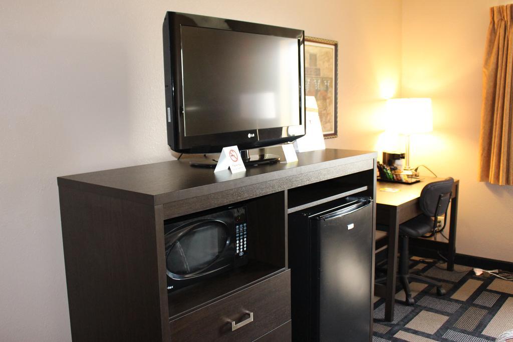 Days Inn By Wyndham Watertown Kamer foto